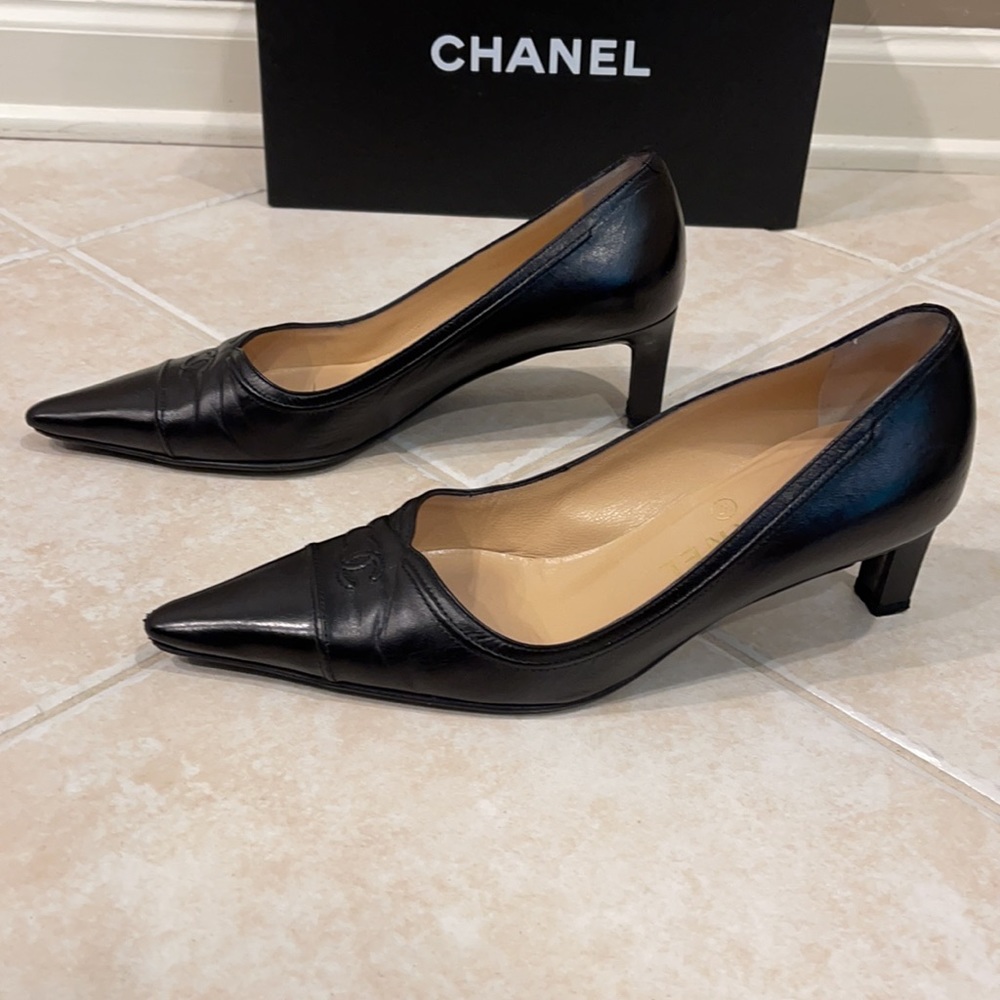 Chanel Classic Pump shoes - Picture 7 of 9